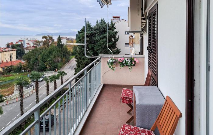 Gorgeous Apartment In Lovran With Wifi