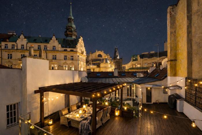 Prague Days - Deluxe Rooftop Terrace Apartment in the Old Town