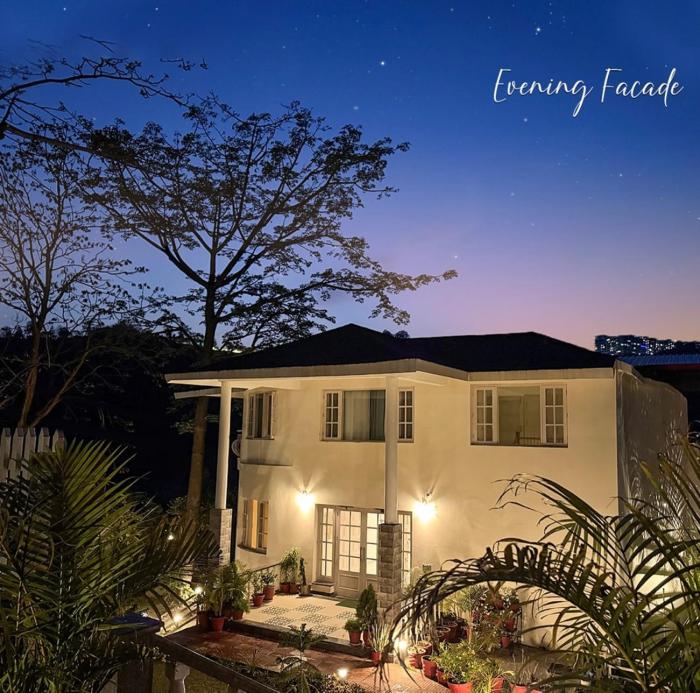 Bella Casa, 3BR Villa Mountain Views & PVT Lawn