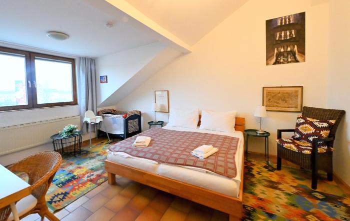 Charming Attic Apartment near Messe Wien and Center