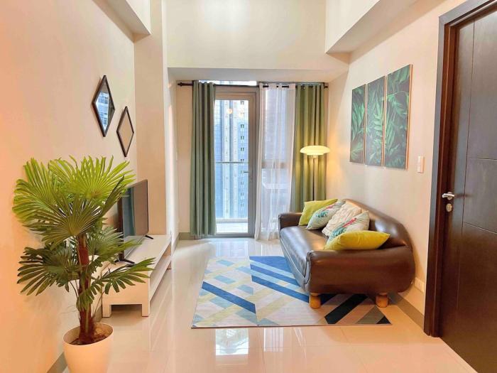 Tropical 1BR Uptown Parksuites BGC with Netflix 200mbps