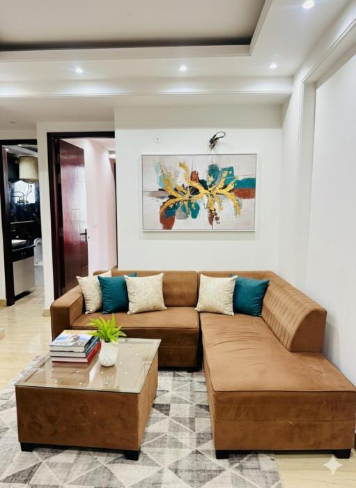 StaySassy 3BHK Near Chhatarpur Metro Delhi Airport