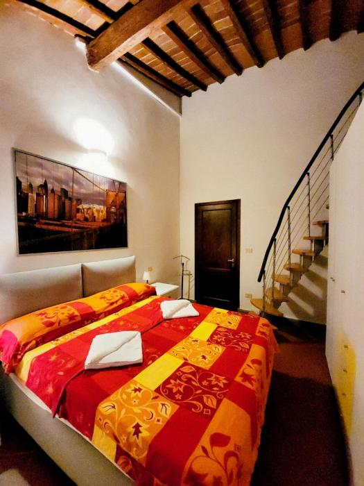 Double Room and Private Bath Central Florence