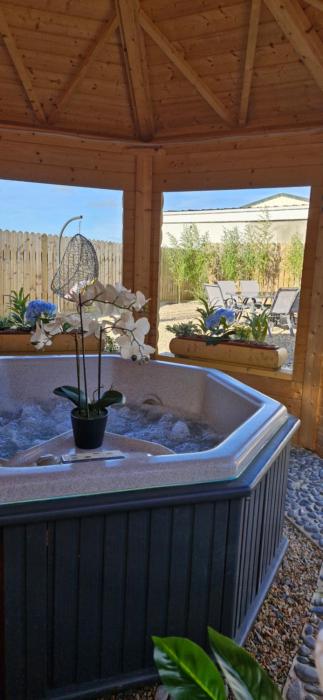 Yellow Stone Farm Lodge and Spa