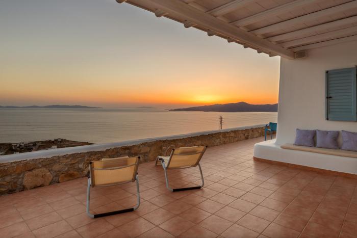 Lighthouse Villa - Private Pool - Unlimited Sea View - 6 pax