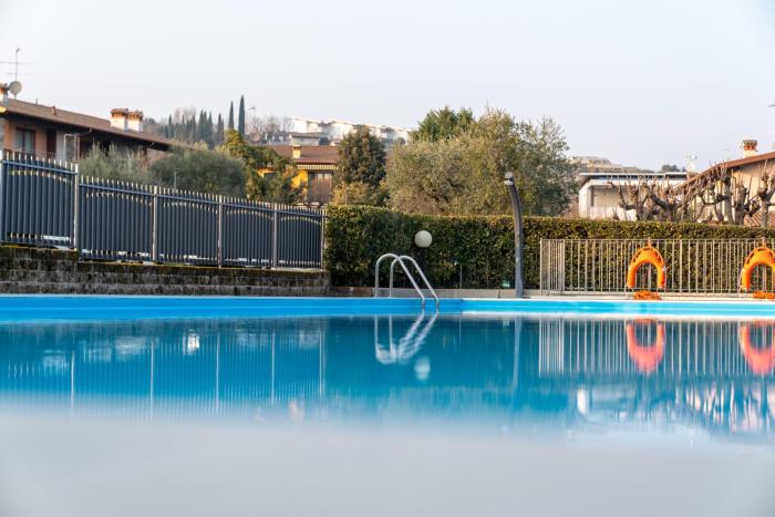 Apartment with Pool and Terrace