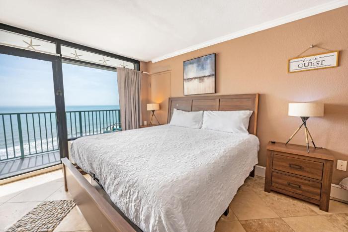 Heated Indoor Pools, Remodel Oceanfront King bed!