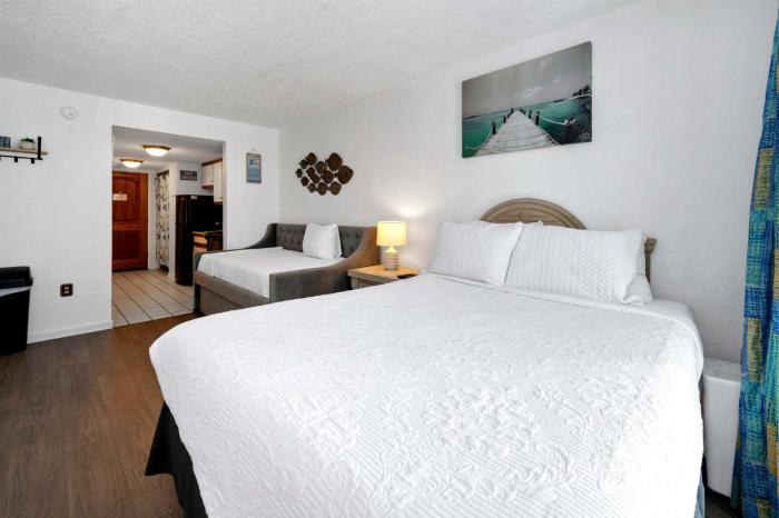 Sands Ocean Club,Studio, Ocean View, Ocean Annies!