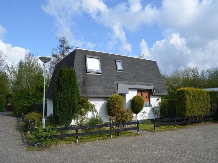 Zeeland Home with Fireplace