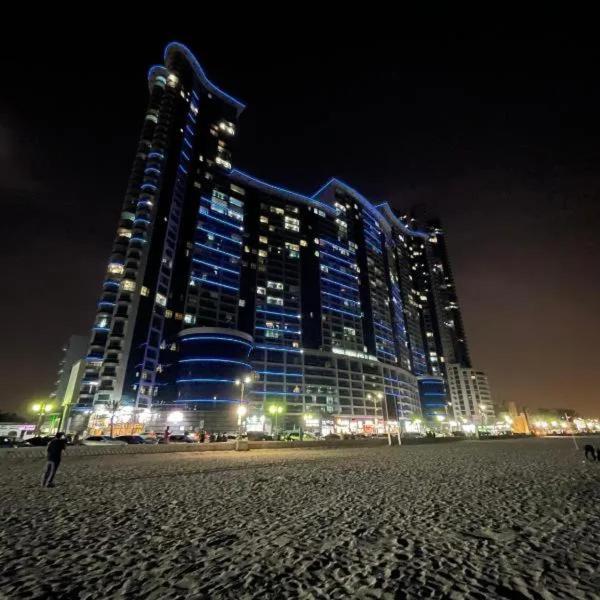 Beachfront Luxury Family Apartment with Pool, Gym, Jacuzzi - AJMAN Corniche UAE