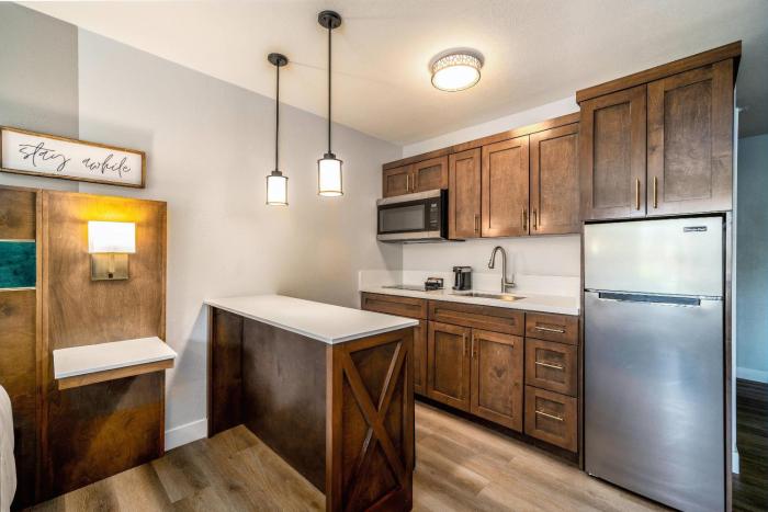 MainStay Suites Moreno Valley Near March Air Reserve Base