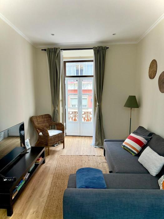 By the River - Lisbon Apartment