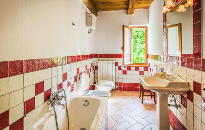 Awesome Home In Pergola With Private Swimming Pool, Can Be Inside Or Outside