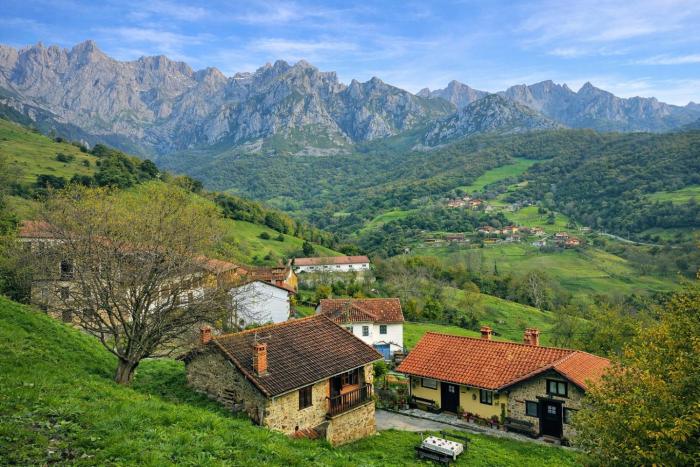 El Refugio de Redo - balcón a los Picos de Europa
