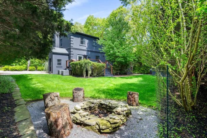 BlackBerry - Private home with Jacuzzi year-around