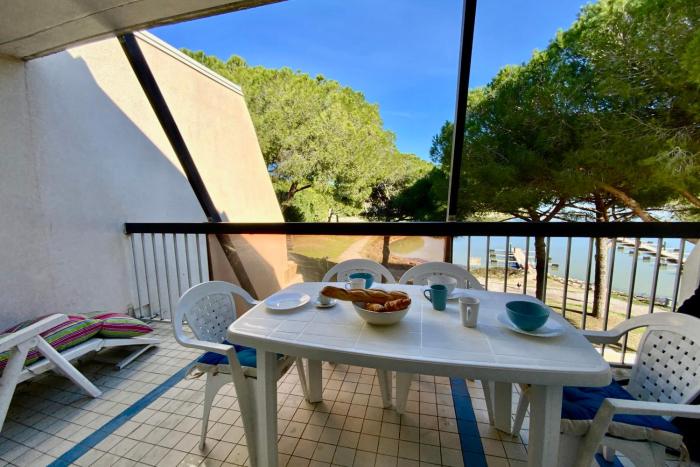 Le Petit Ponant Cozy Studio with Lagoon View & Swimming Pool!
