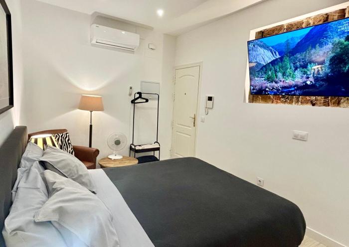 Puerta del Sol House