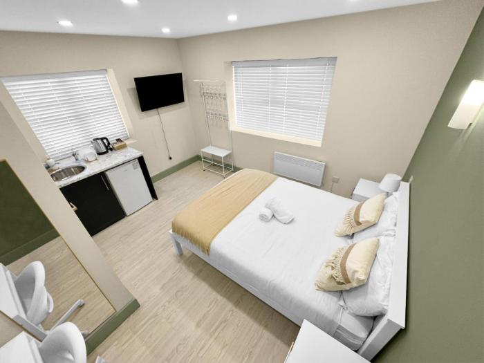 Comfy Studio Greenford 17 min away to Wembley Stadium