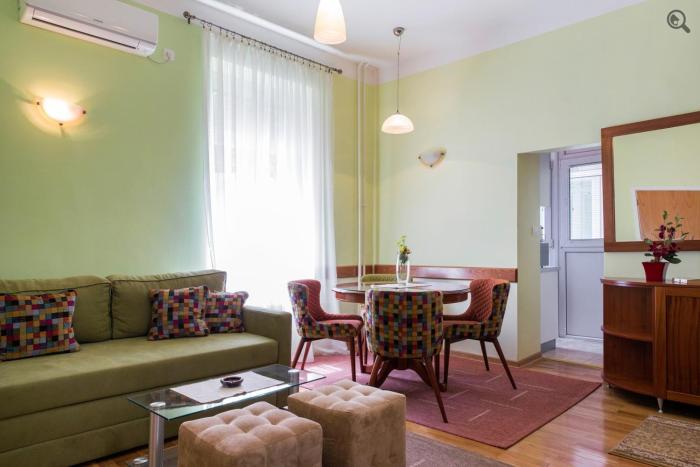 Opera Apartment - City Center