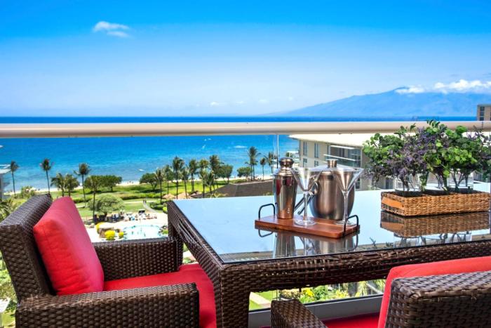 KBM Resorts FREE CAR Honua Kai Hokulani Ocean view 3-Bedroom Condo with Ocean Views Resort Amenities and Spacious Lanai HKH-925