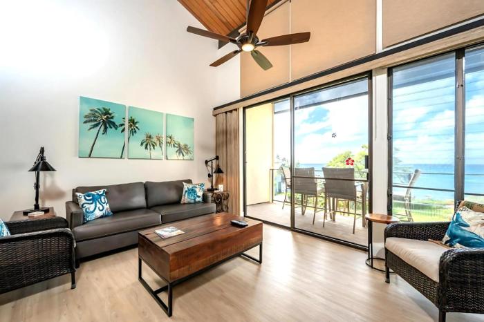 KBM Resorts FREE CAR Napili Point Oceanfront Gorgeous 2-Bedroom Villa Recently Remodeled NAP-C43