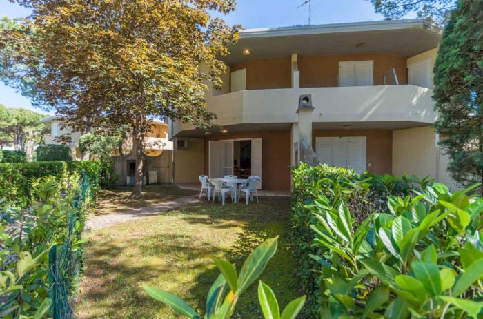 Apartment with Pool in Bibione 45685