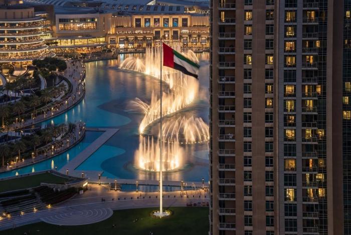 Luxury 3BR Dubai Fountain View Apartment High Floor Near Burj Khalifa