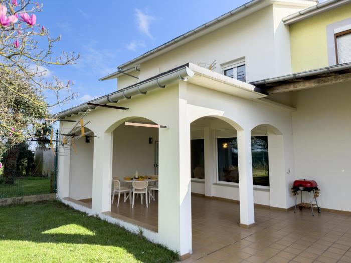 CINTHA Casa para 8 junto al Golf de Luarca