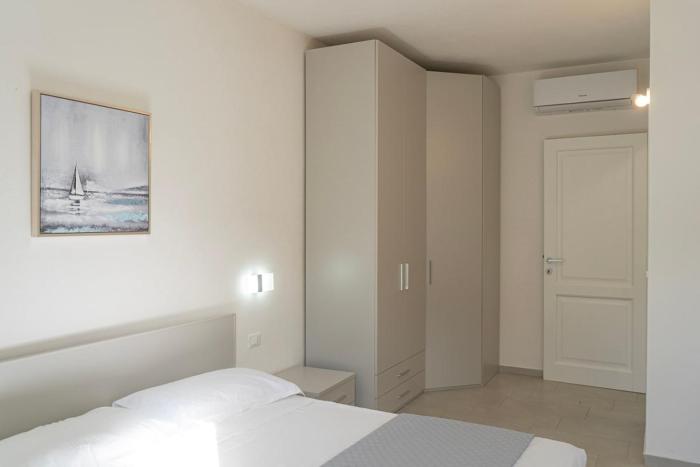 New APT La Caletta, Comfort and Veranda with Sea View