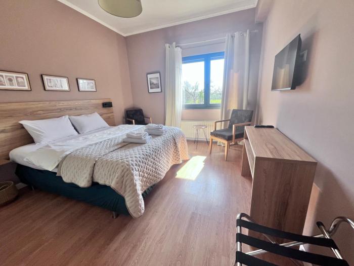 SUNNY 3, Two-bedroom apartment with parking