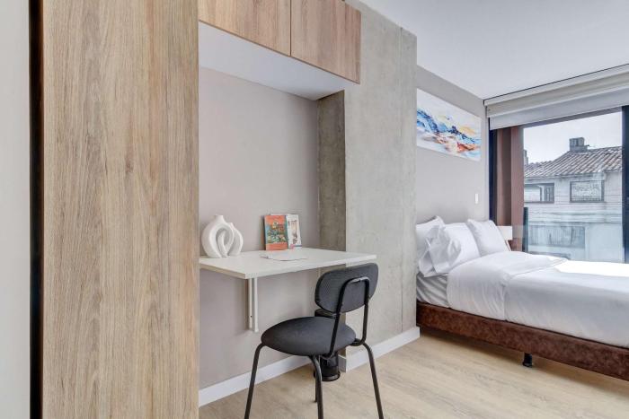 Inviting Loft with Balcony in Usaquen