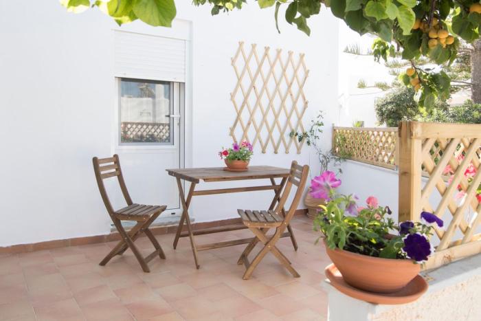 Naoussa Apricot Garden, 5 to Center, 5 to beach