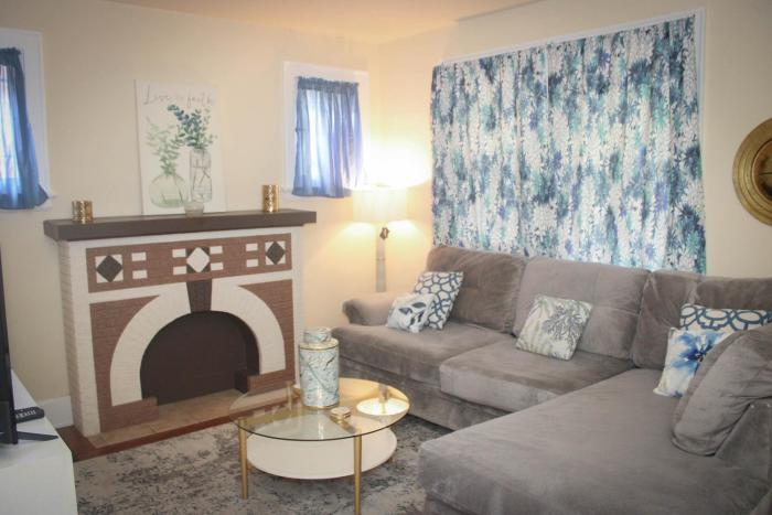 Charming 1 BR Apt 6 miles from Downtown!