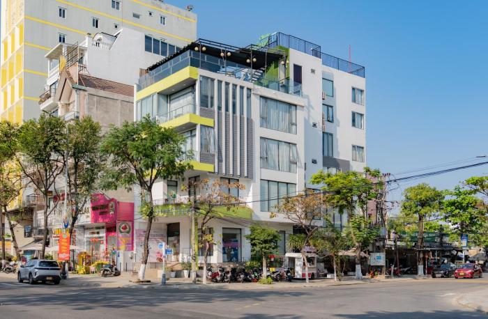 QUIZÁS Riverside Hotel & Residence