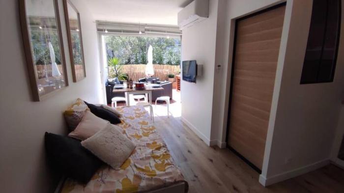 T2 cabine avec piscine, terrasse & plage à pied