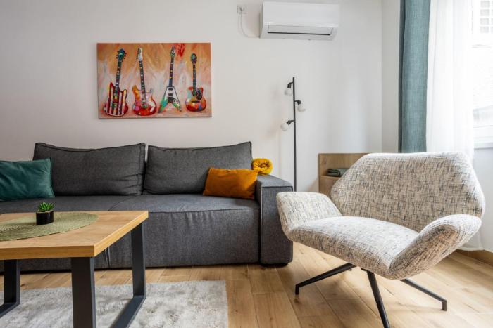 Surčin Central Stay