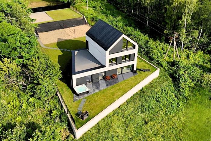 Luxurious villa with jacuzzi in the Beskid Mountains