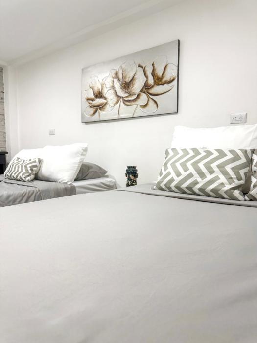 Central Stay SV Apt Walk to Historic Center