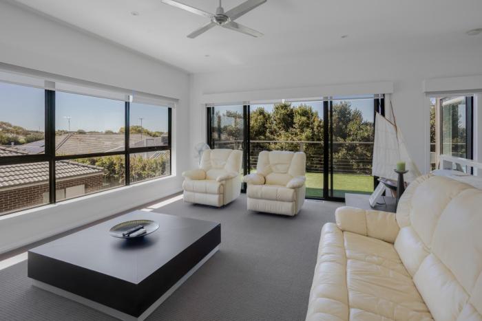 Perfect Family Entertainer with Pool & Alfresco