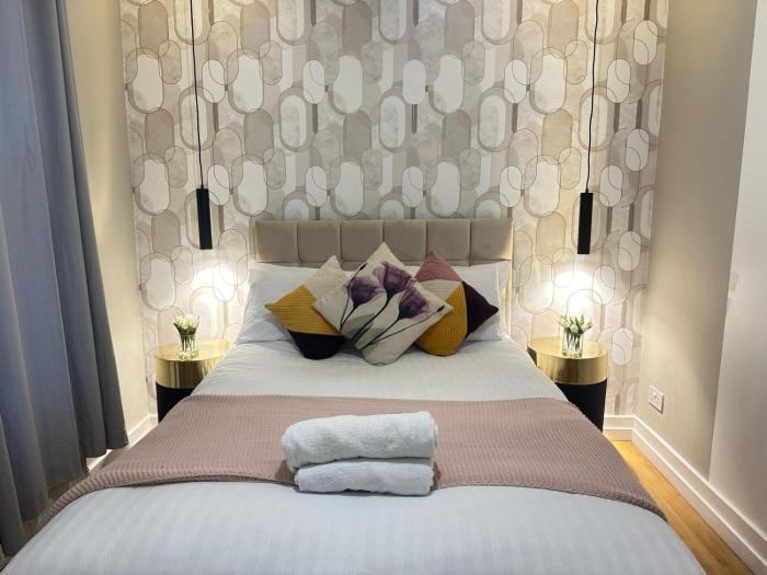 Competitive Family Apartment Near Central London