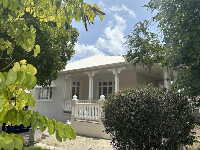 BellaDonna By The Bay