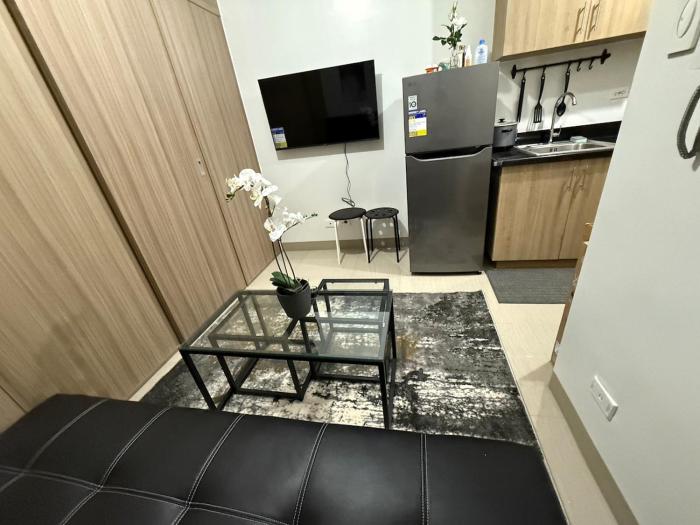 Modern apartment with balcony and Pool View