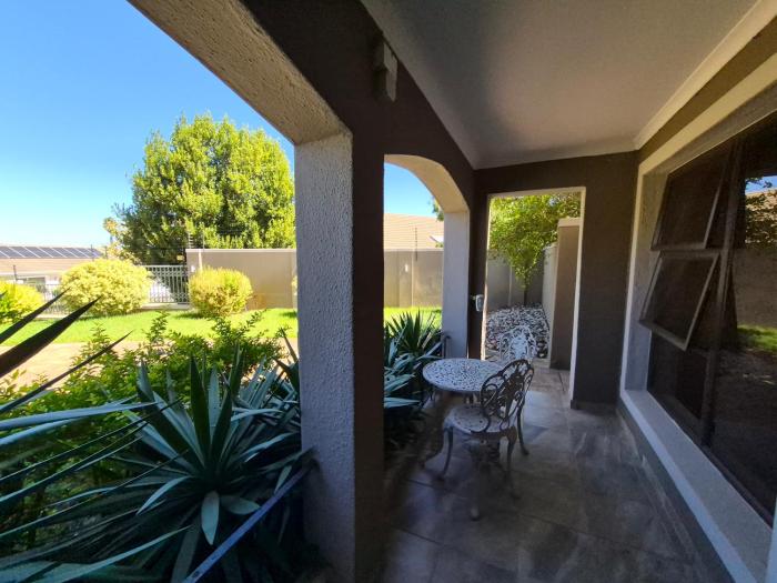 Somerset Garden Studio