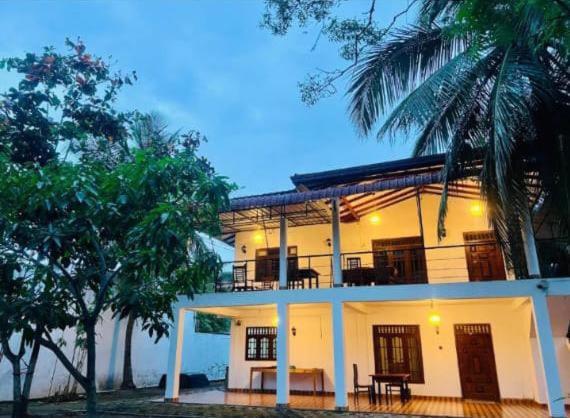 Kawakka Yala Home Stay & Hostel