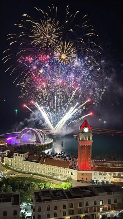 Eirlys Home Apartment Phu Quoc - Fireworks & Ocean View - Gym & Pool Access