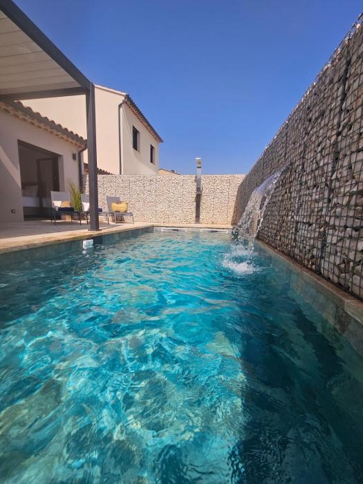 Maison en Provence avec piscine chauffée