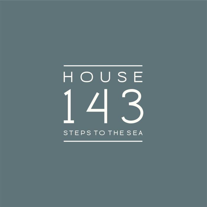 House 143 steps to the sea
