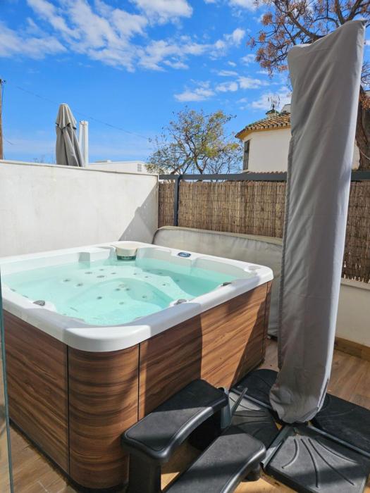 Appartement 1 chambre, grande terrasse, jacuzzi privé