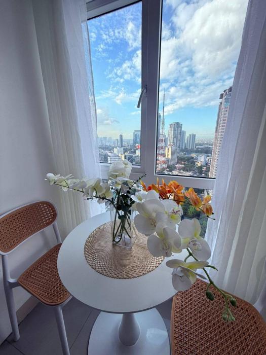 Studio Unit With City View