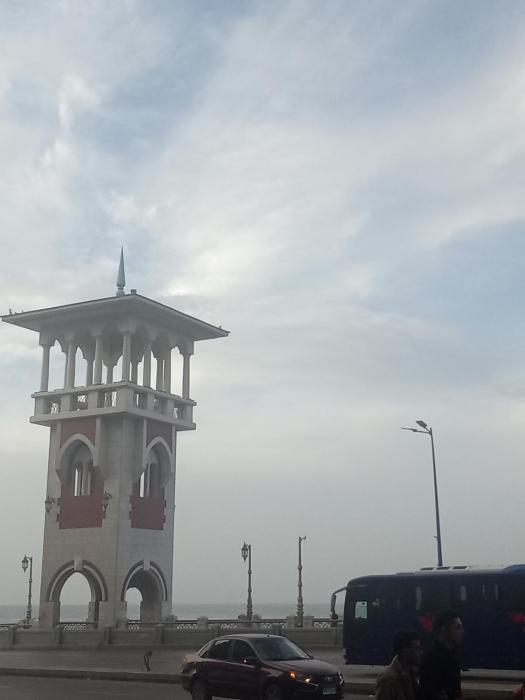 الاسكندريه ميامي شارع ابو العرب تاني منزل من البحر بجوار كافيه البارون رقم 76